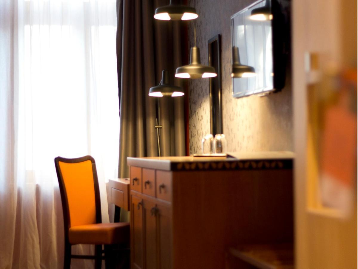 Park Boutique Hotel Вараждин Экстерьер фото